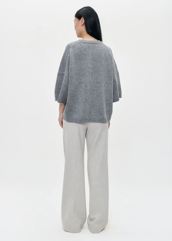 Zenggi Relaxed Round Neck Short Sleeve in Grey