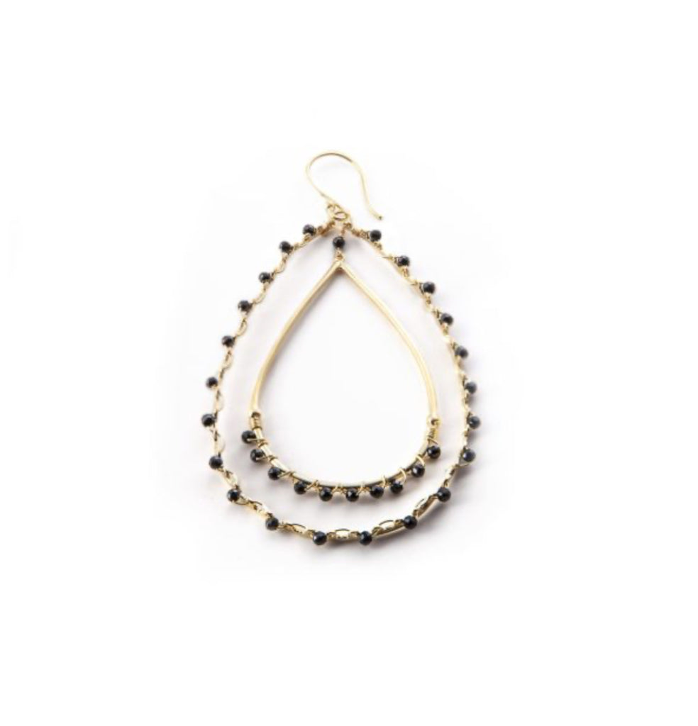 Raquel Welche 126 Onyx Drops in Gold