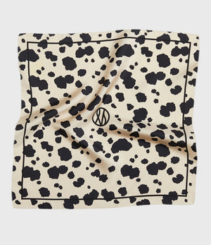 Le Scarf Dalmatin 50x50 in Mono