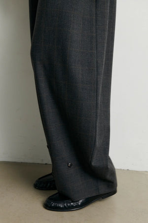 Second Female Anjou Trousers in Dark Grey