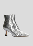 Lola Cruz Botines Jazmine in Silver