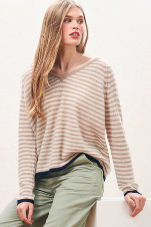 Jumper 1234 Tipped Little Stripe Vee in Light Brown