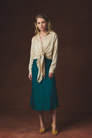 Silk 95 Five Thai Top in Almond