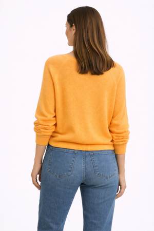 Jumper 1234 Stocking Boyfriend Vee in Bellini